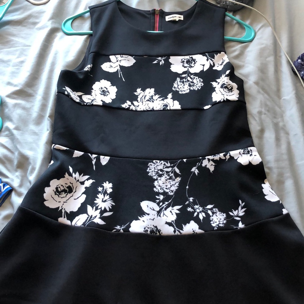 Black dress with white roses